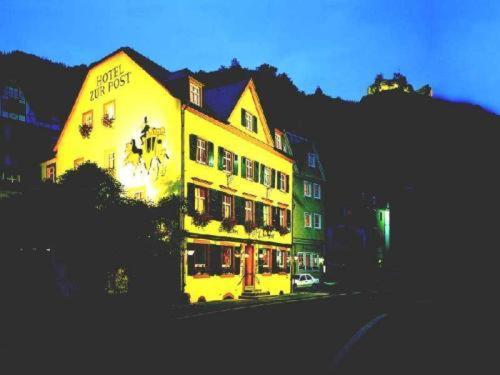 Hotel Zur Post 베른카슈텔쿠에스 외부 사진